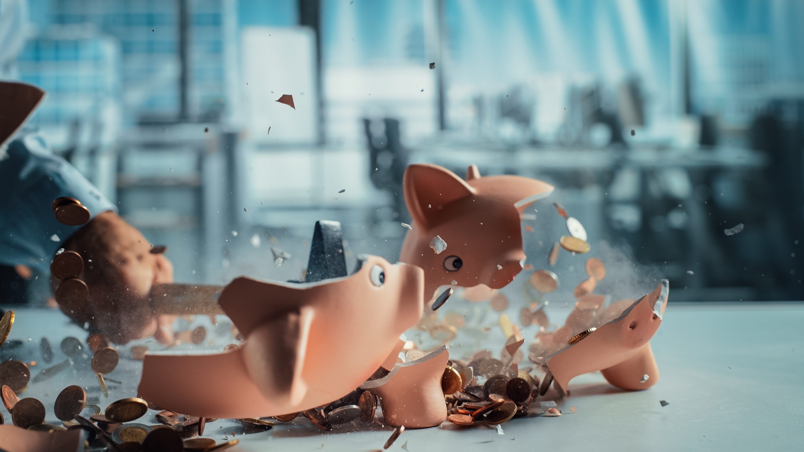 Une poursuite débute généralement par la notification d’un commandement de payer adressé au débiteur.